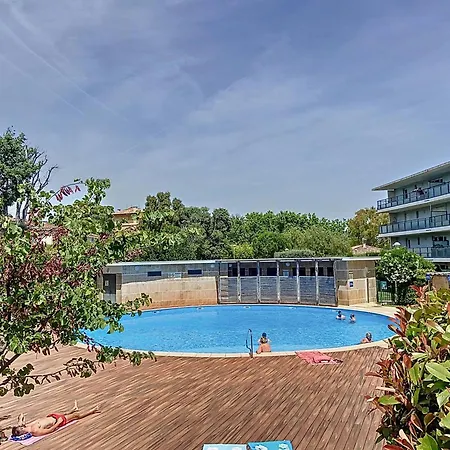 Climatisée à Avec Piscine Et Parking Sécurisés - 2 à 4 Voyageurs - Fr-1-770-66 * La Ciotat