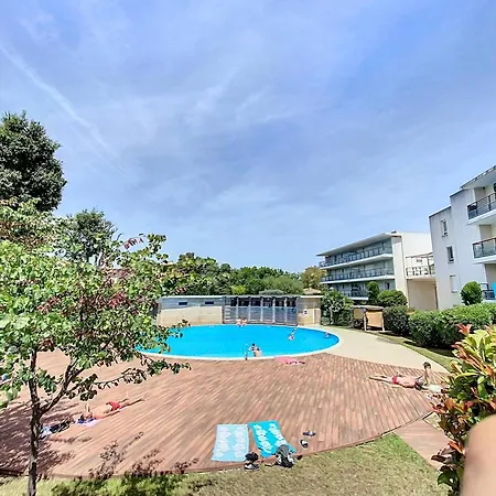 Hébergement de vacances Climatisée à Avec Piscine Et Parking Sécurisés - 2 à 4 Voyageurs - Fr-1-770-66 La Ciotat